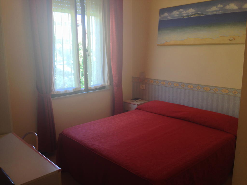 Hotel lo Squalo Grottammare Camera foto